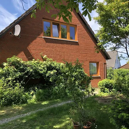 Haus-osbahr-ferienwohnung-lisa Lejlighed Behrensdorf